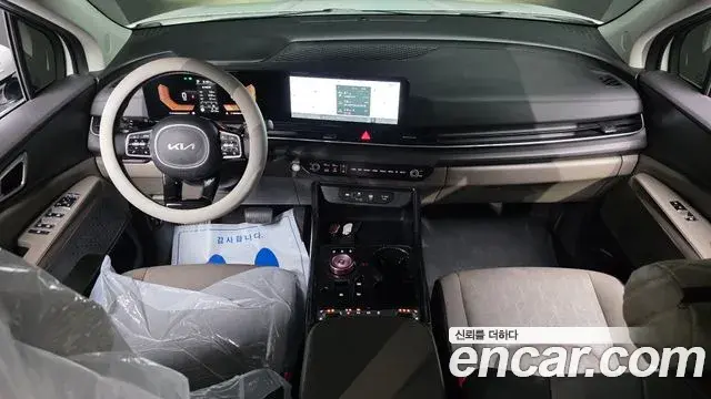 Kia Carnival 2024 — Şəkil 17/20