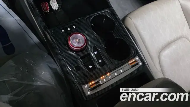 Kia Carnival 2024 — Şəkil 13/20