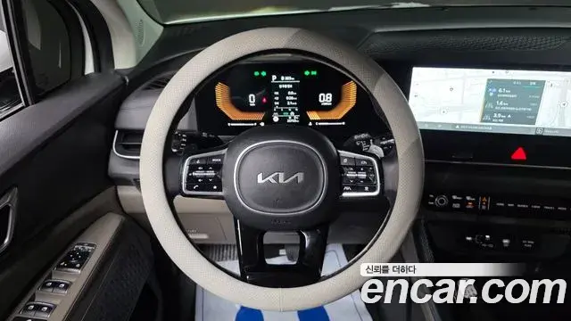 Kia Carnival 2024 — Şəkil 15/20