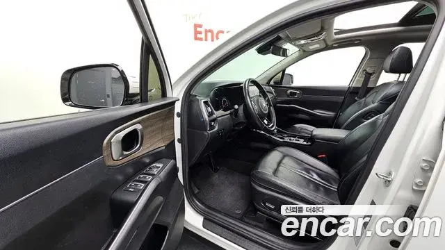 Kia Sorento 2021 — Фото 10/20