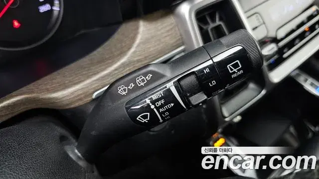 Kia Sorento 2021 — Фото 15/20