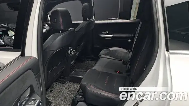 Mercedes-Benz GLB-Class 2022 — Фото 11/20