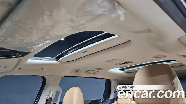 Kia Carnival 2020 — Photo 19/20