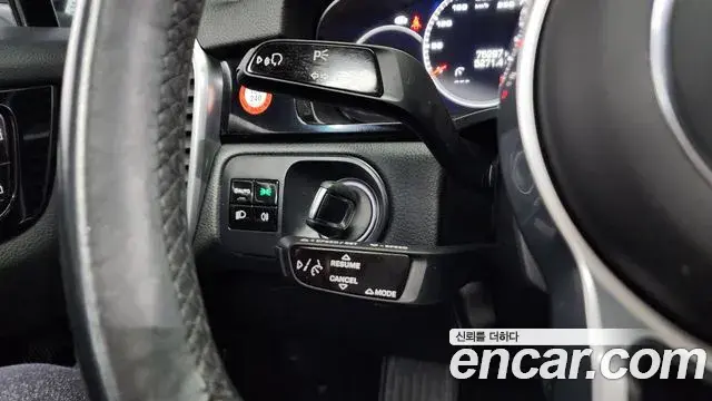 Porsche Cayenne 2021 — Photo 11/20