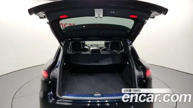 Porsche Cayenne 2021 — Photo 15/20