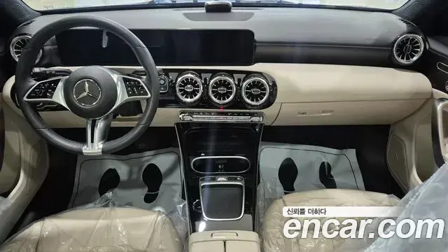 Mercedes-Benz A-Class 2024 — Şəkil 13/20