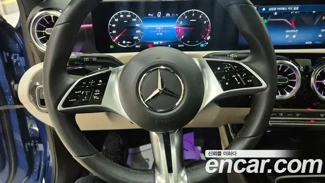 Mercedes-Benz A-Class 2024 — Şəkil 10/20