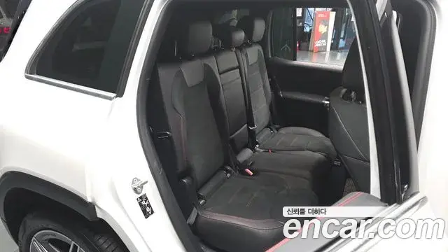 Mercedes-Benz GLB-Class 2022 — Şəkil 8/20