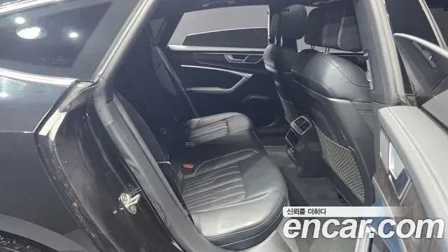 Audi A7 2020 — Şəkil 13/20