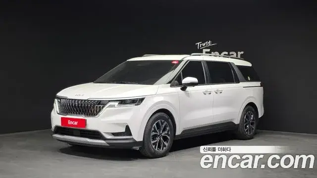Kia Carnival 2021 — Фото 1/20