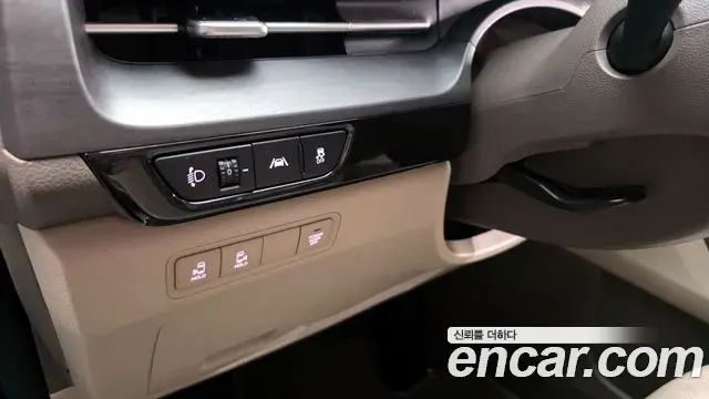 Kia Carnival 2021 — Фото 15/20