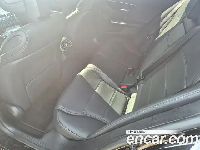 Mercedes-Benz C-Class 2022 — Şəkil 13/19