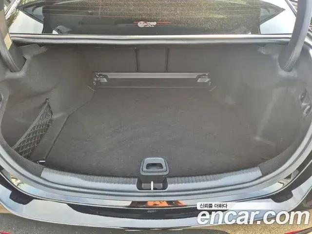 Mercedes-Benz C-Class 2022 — Şəkil 11/19