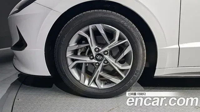 Hyundai Sonata Hybrid 2019 — Photo 20/20