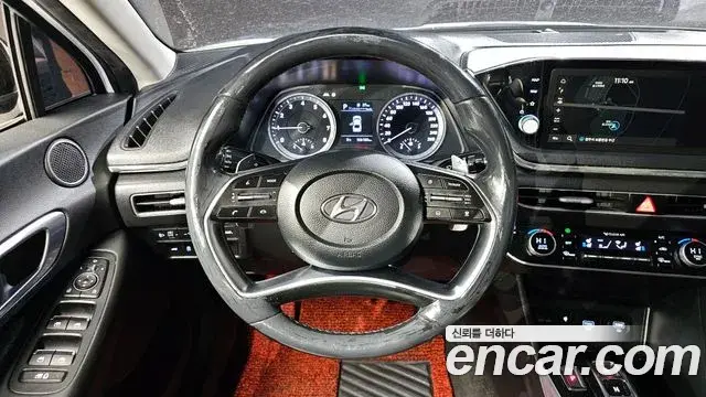 Hyundai Sonata Hybrid 2019 — Photo 12/20
