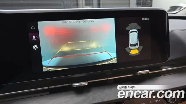 Kia Carnival 2021 — ფოტო 8/20