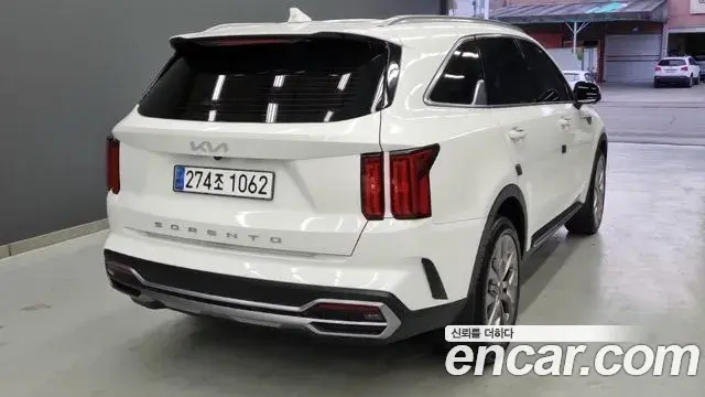 Kia Sorento 2021 — Фото 2/18