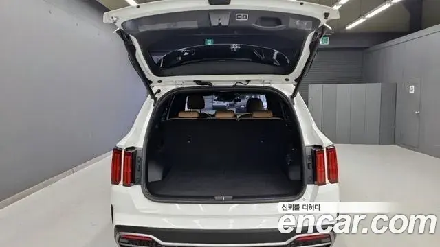 Kia Sorento 2021 — Фото 18/18