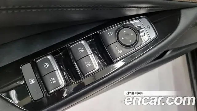 Kia K8 2022 — ფოტო 8/18