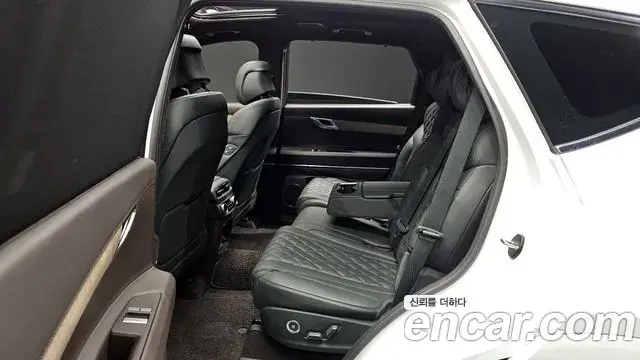 Genesis GV80 2023 — ფოტო 12/20
