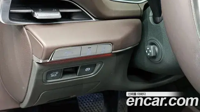 Genesis GV80 2023 — ფოტო 13/20