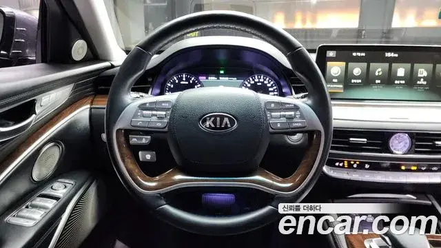 Kia The K9 2018 — Photo 11/20