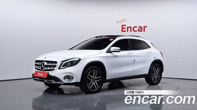Mercedes-Benz GLA-Class 2019 — ფოტო 1/20
