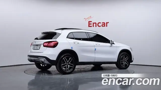 Mercedes-Benz GLA-Class 2019 — ფოტო 20/20