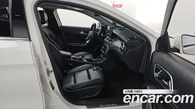 Mercedes-Benz GLA-Class 2019 — ფოტო 10/20