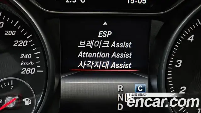 Mercedes-Benz GLA-Class 2019 — ფოტო 17/20