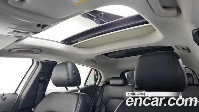 Mercedes-Benz GLA-Class 2019 — ფოტო 18/20