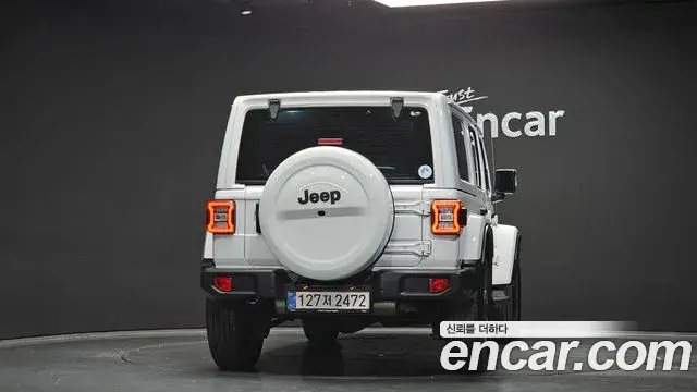 Jeep Wrangler 2021 — Фото 4/20