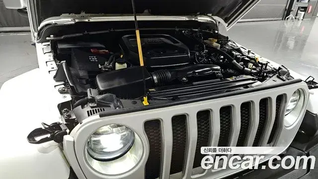 Jeep Wrangler 2021 — Фото 6/20