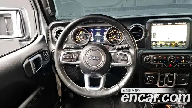Jeep Wrangler 2021 — Фото 13/20