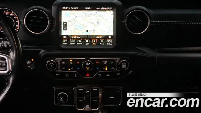 Jeep Wrangler 2021 — Фото 14/20