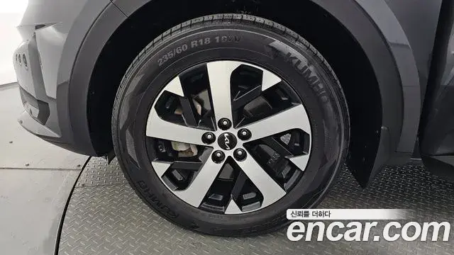 Kia Sorento 2022 — Фото 5/20