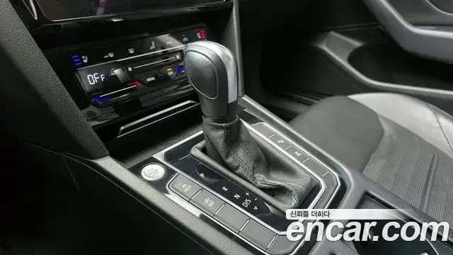 Volkswagen Arteon 2022 — Şəkil 18/20