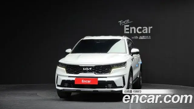 Kia Sorento 2023 — ფოტო 17/20