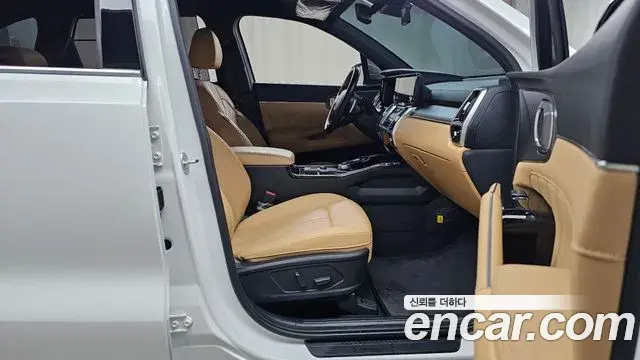 Kia Sorento 2023 — ფოტო 4/20