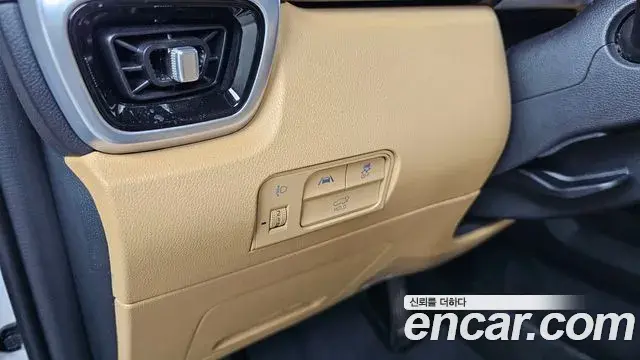 Kia Sorento 2023 — ფოტო 3/20
