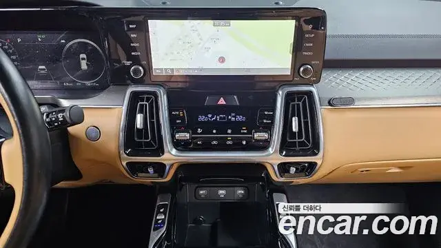 Kia Sorento 2023 — ფოტო 18/20