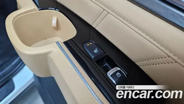 Kia Sorento 2023 — ფოტო 6/20