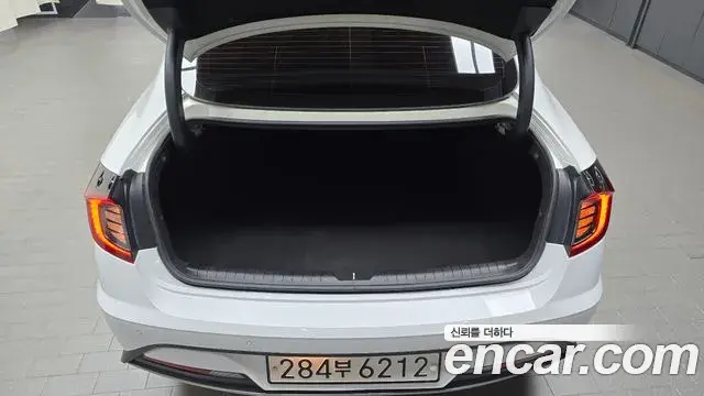 Hyundai Sonata Hybrid 2019 — Şəkil 15/20