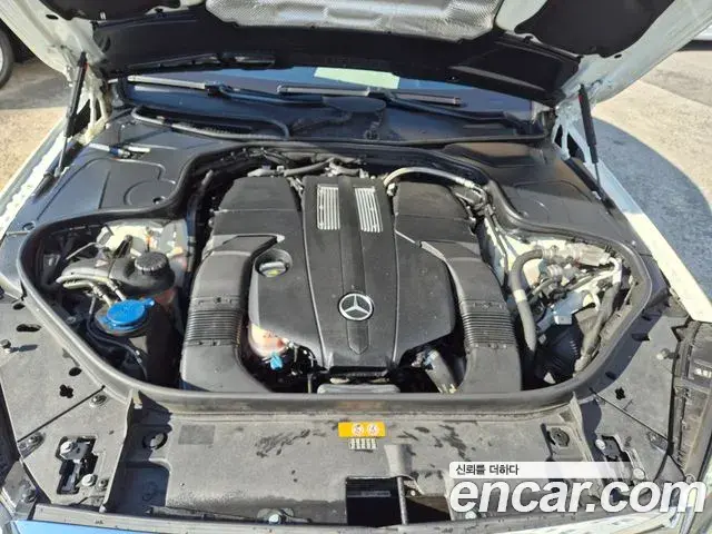Mercedes-Benz S-Class 2018 — Photo 9/20