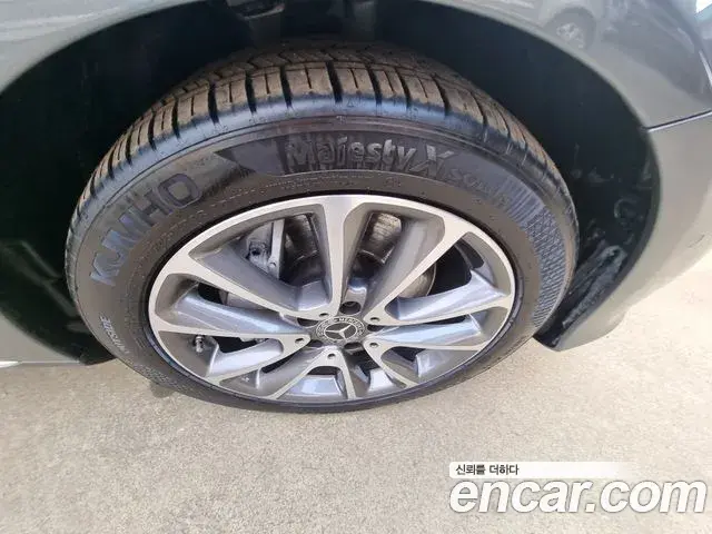Mercedes-Benz E-Class 2018 — Şəkil 20/20