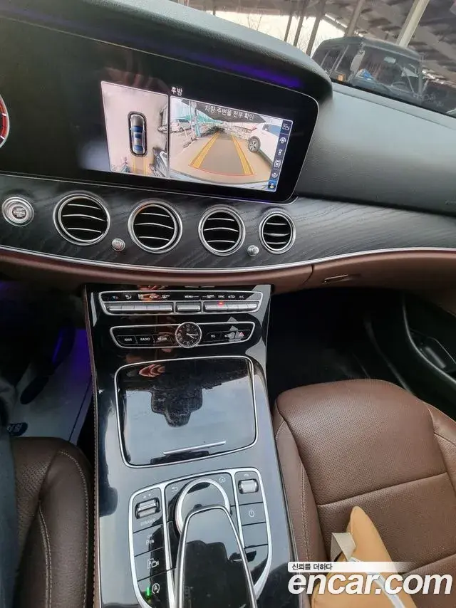 Mercedes-Benz E-Class 2018 — Şəkil 7/20