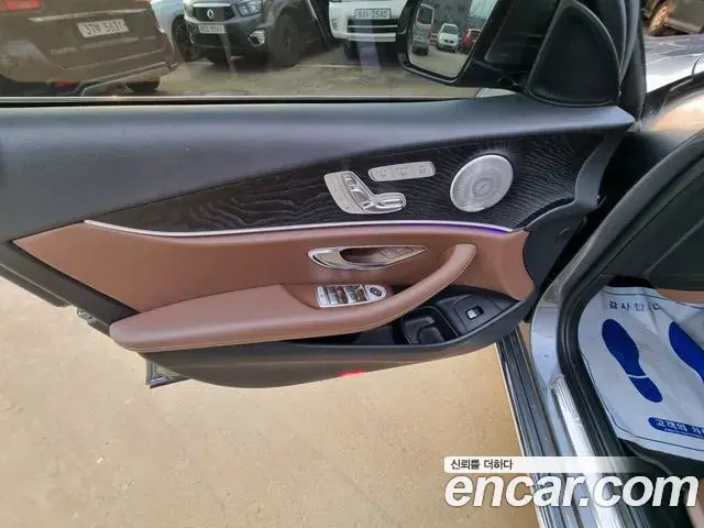 Mercedes-Benz E-Class 2018 — Şəkil 8/20