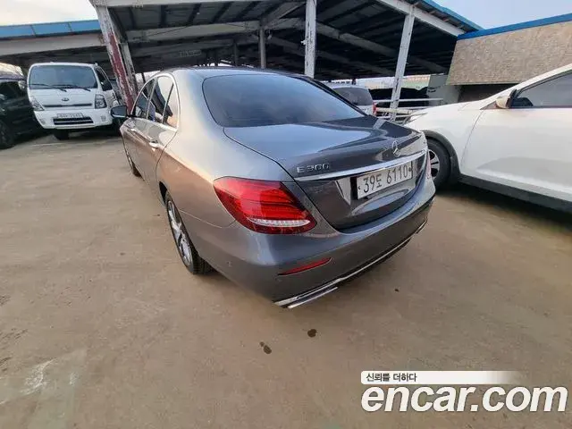 Mercedes-Benz E-Class 2018 — Şəkil 6/20