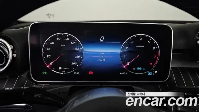 Mercedes-Benz C-Class 2022 — Photo 4/20