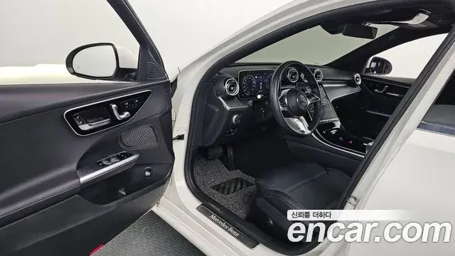 Mercedes-Benz C-Class 2022 — Photo 18/20